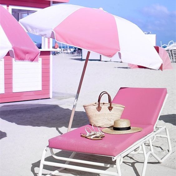 Custom Beach Umbrellas: The Must Have Beach Accessories